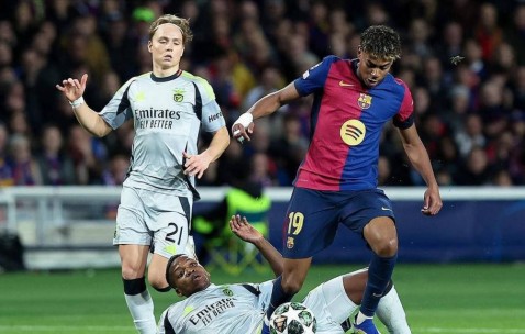 爱游戏智能体验-巴萨新星崭露头角，未来或成球队顶梁柱，起来欢迎阅读男人就是.